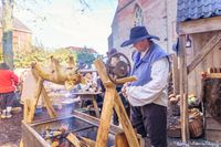 De Slag om Grolle 2024, een levendig historisch festival met re-enactors die het leven in 1627 herbeleven, inclusief veldslagen en ambachten