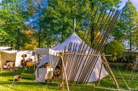 De Slag om Grolle, een levendig historisch festival met re-enactors die het leven in 1627 herbeleven, inclusief veldslagen en ambachten.