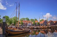 Verken de betoverende schoonheid van Hanzestad Elburg: historische straatjes, sfeervolle grachten en een rijke maritieme erfenis. Laat je inspireren!