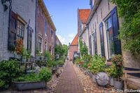 Verken de betoverende schoonheid van Hanzestad Elburg: historische straatjes, sfeervolle grachten en een rijke maritieme erfenis. Laat je inspireren!