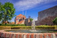 Laat je betoveren door de charme van Hanzestad Harderwijk: historische gebouwen, levendige markten en een maritieme sfeer aan het water!