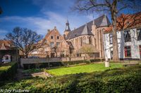 Verken de charme van Hanzestad Hattem: historische gebouwen, pittoreske straatjes en een vleugje nostalgie aan de IJssel. Laat je verrassen en inspireren!