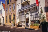 Verken de charme van Hanzestad Hattem: historische gebouwen, pittoreske straatjes en een vleugje nostalgie aan de IJssel. Laat je verrassen en inspireren!