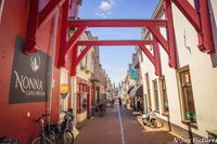 Ontdek de charme van Hanzestad Kampen: historische gebouwen, sfeervolle straatjes en een rijke maritieme geschiedenis aan de IJssel. Laat je betoveren!