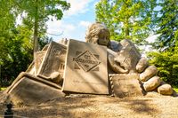 Betoverende zandsculpturen Kasteel Warmelo Diepenheim: kunstwerken van zand, elk jaar wisselend thema. #kasteelwarmelo #diepenheim #overijssel #zandsculpturen #kunst #zand #beelden #thema