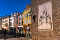 Verken de historische pracht van Hanzestad Zwolle: sfeervolle grachten, imposante kerken en charmante pleinen. Een stad vol karakter en allure!