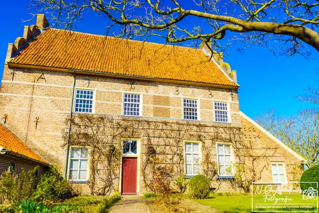 Bronkhorst: Klein maar fijn! 10 Waar historie en fotografie samenkomen in Bronkhorst. Klaar voor een shoot met karakter? Plan je afspraak direct via de website!