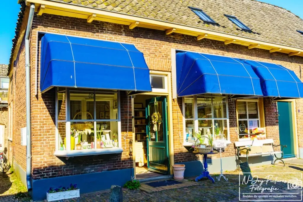 Bronkhorst: Klein maar fijn! 6 De charme van vroeger, gevangen in één beeld. Benieuwd naar meer unieke locaties in de Achterhoek? Klik door naar mijn website!