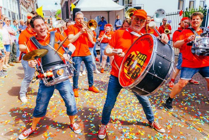 Evenementenfotografie 18 Groenlo's bruisende Dweilorkestendag 2024, prachtig in beeld gebracht door N-Joy Pictures. Meer weten? Klik hier voor contact!