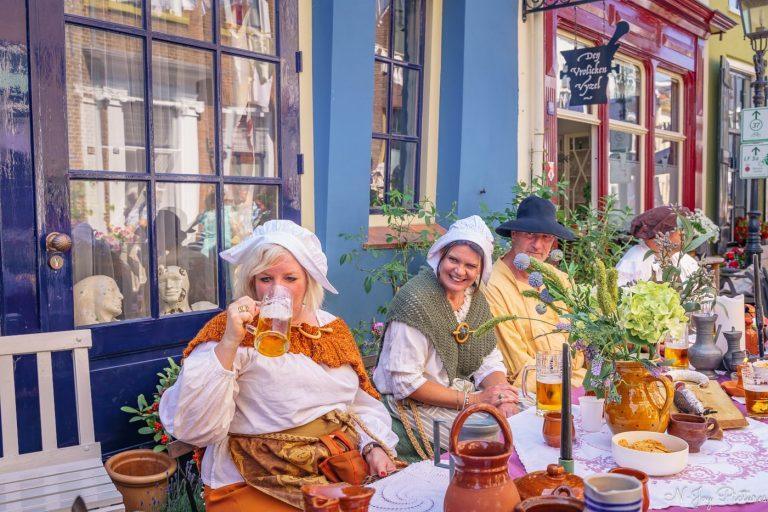 Hanzestad Doesburg: Herbeleef de Hanzedag Doesburg 2023! N-Joy Pictures vatte de verborgen sfeer. Laat uw evenement ook vastleggen. Neem nu contact op!