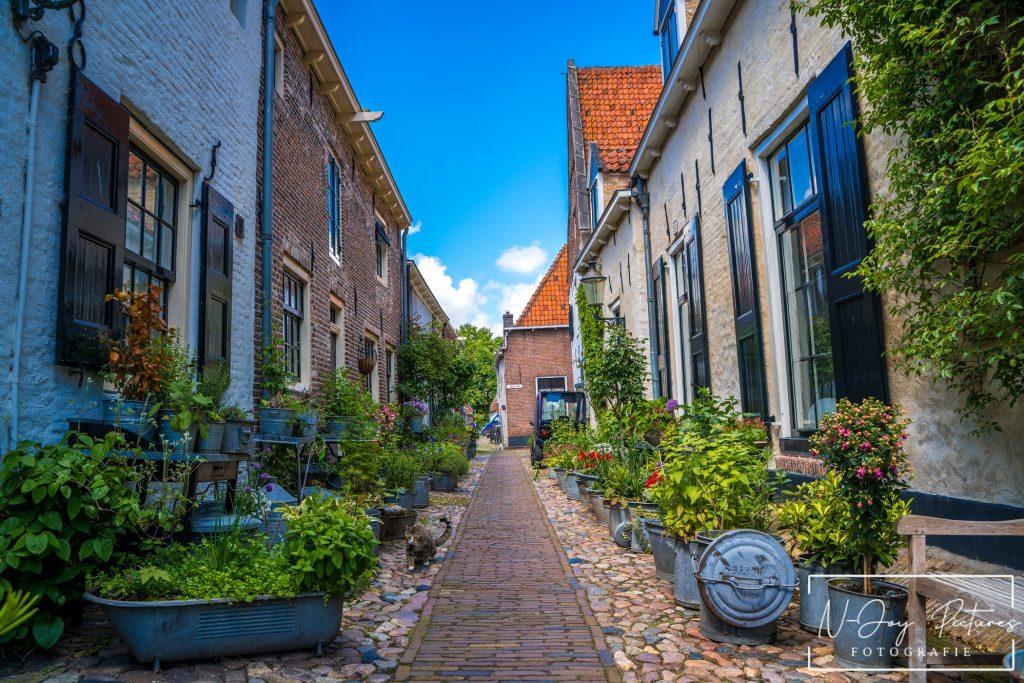 Hanzestad Elburg 4 Ervaar de charme van Elburg! Historische straatjes, het Nationaal Orgelmuseum en de haven vol botters. Ontdek deze stad vandaag nog!