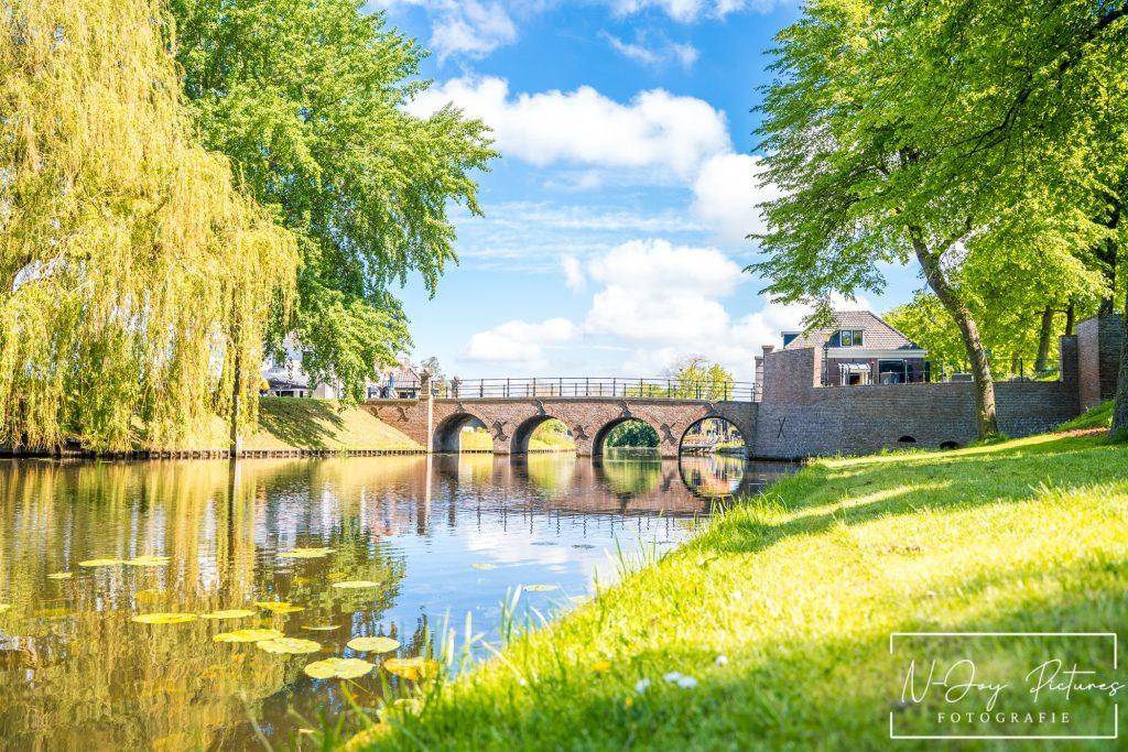 Hanzestad Elburg 3 Ervaar de charme van Elburg! Historische straatjes, het Nationaal Orgelmuseum en de haven vol botters. Ontdek deze stad vandaag nog!