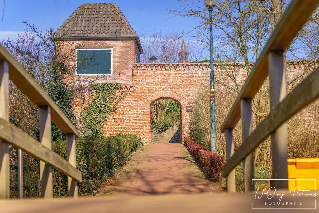 Hanzestad Hattem 7 Ontdek Hanzestad Hattem aan de IJssel! Middeleeuwse charme, musea en de iconische Dijkpoort wachten op u. Klik voor een onvergetelijk bezoek!