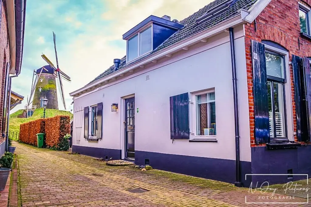 Molen De Prins van Oranje in Bredevoort Boekenstad – iconische molen en fotolocatie in de Achterhoek.