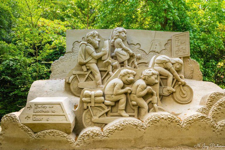 Kasteel Warmelo. 11 Zandsculpturen bij Kasteel Warmelo, vastgelegd door N-Joy Pictures. Kunst, natuur en geschiedenis in 1 beeld. Ontdek meer en neem contact op!