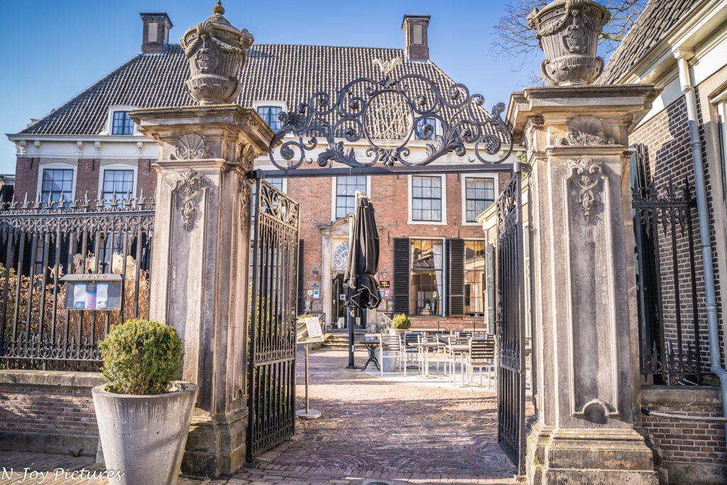 Hanzestad Zutphen 5 Ontdek Hanzestad Zutphen! Middeleeuwse torens en de IJssel wachten op u. Klik voor een onvergetelijk bezoek!