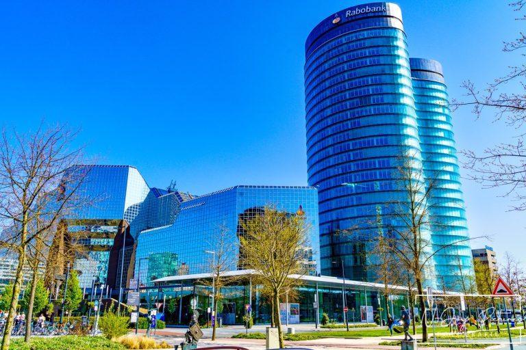 Architectuurfotografie 6 Rabobank Utrecht in beeld! Architectonische kracht en zakelijke allure vastgelegd. Bekijk de foto's en neem contact op voor uw project!
