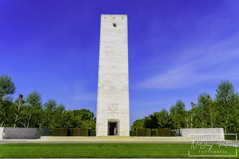 Indrukwekkende Vrede in Zuid-Limburg. Amerikaanse militaire begraafplaats Margraten herdenkt de gevallen helden. Plan je bezoek!