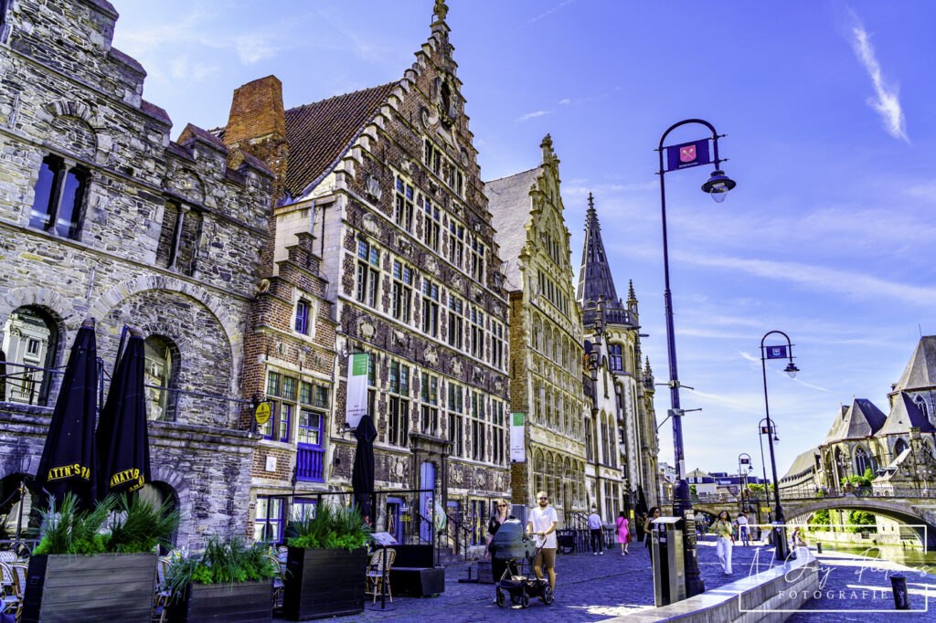 Schilderachtig Gent: Korenlei en Graslei in detail. Zie hoe N-Joy Pictures deze prachtige plek vastlegt. Jouw project hier? Neem contact op!