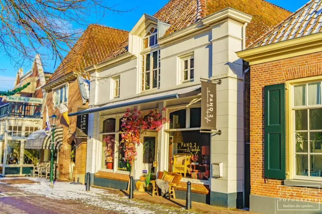 Fotograaf Delden 7 Gezellig winkeltje in hartje Delden in beeld – bekijk meer en ontdek wat N-Joy Pictures, Fotograaf Delden, voor jouw onderneming kan doen.