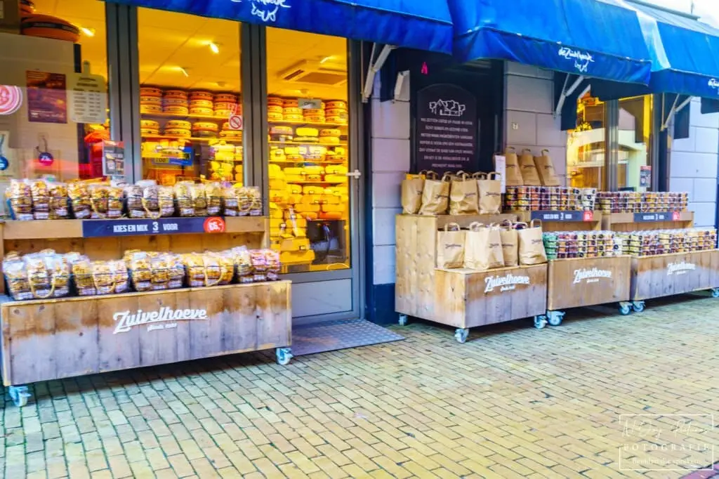 Charmant winkeltje in hartje Lochem, vastgelegd met oog voor detail. Laat jouw bedrijf ook stralen met N-Joy Pictures, Fotograaf Lochem.