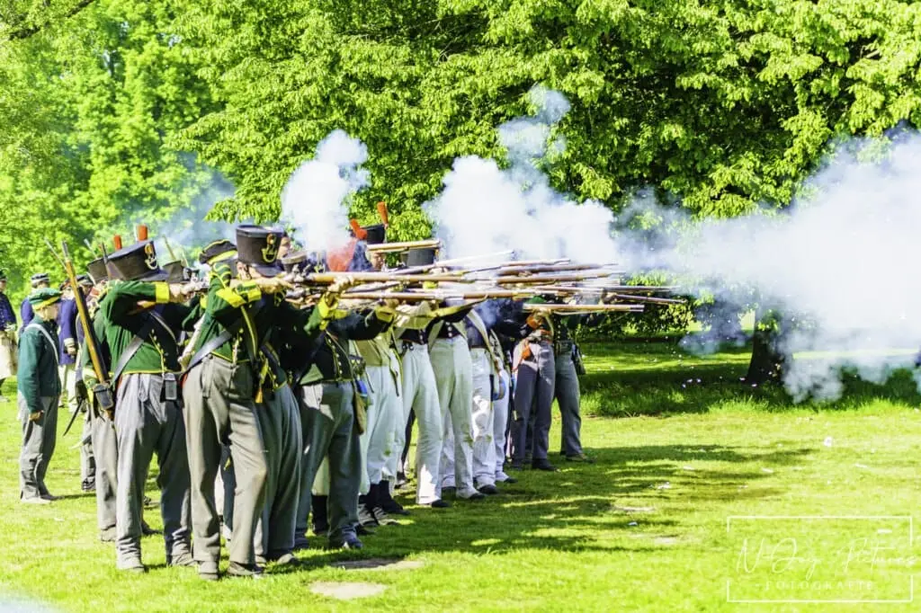 De Slag om Ruigenrode Historische actie bij de Veldslag 2025 – bekijk de beelden en plan jouw eventshoot.