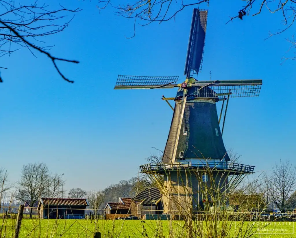 Fotograaf Berkelland 2 Historische molen in Geesteren (GLD) in uniek perspectief. Architectuurfotografie door N-Joy Pictures, Fotograaf Geesteren (gld) . Bekijk meer!