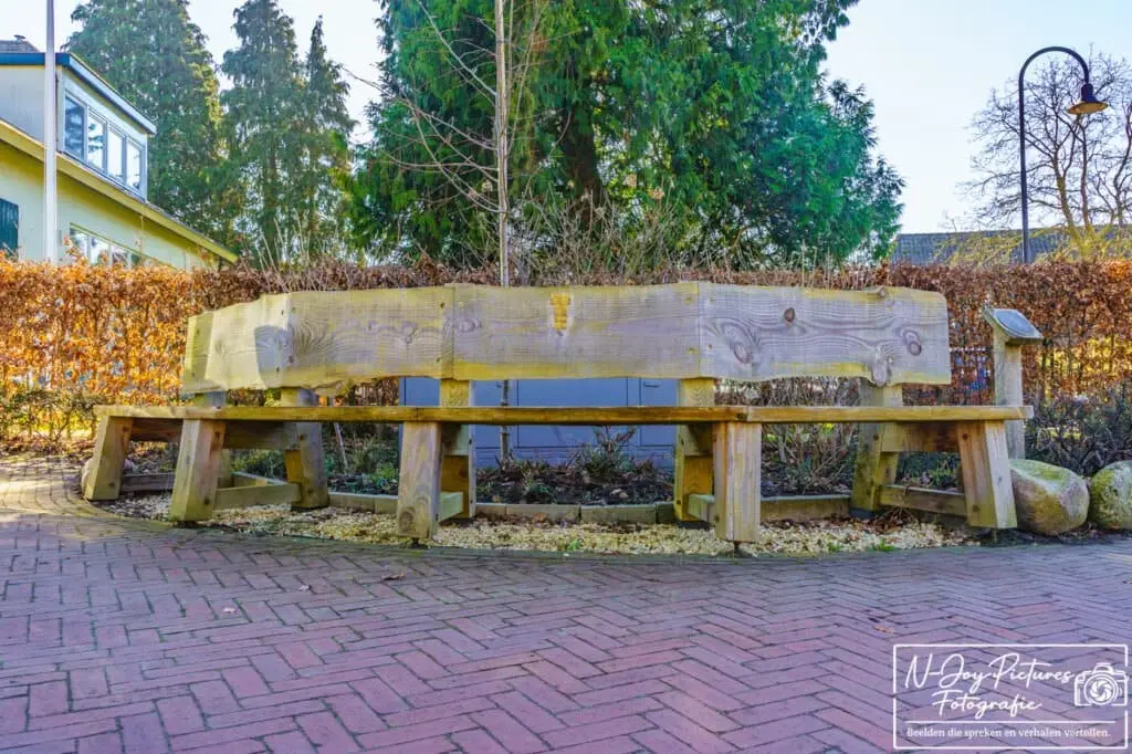 Een verborgen plekje in Gelselaar wacht op jou. Creëer tijdloze herinneringen op het bankje bij de Koningslinde. Neem contact op voor details!