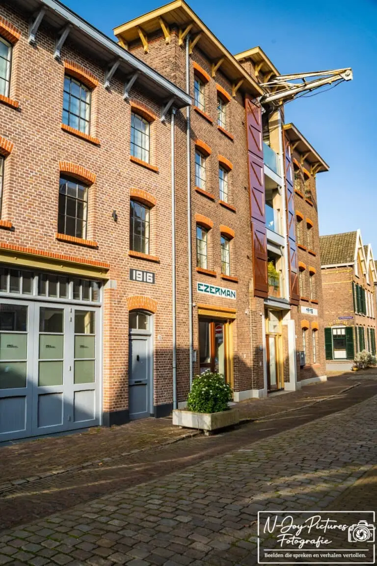Historische pakhuis Brinkman & Niemeijer in Zutphen – sfeervolle Hanzestad architectuur, vastgelegd door N-Joy Pictures.