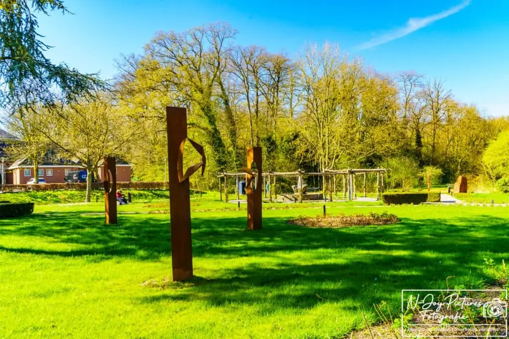 Sfeervol park in Dorpspark Diepenheim – ontdek deze rustige fotolocatie.