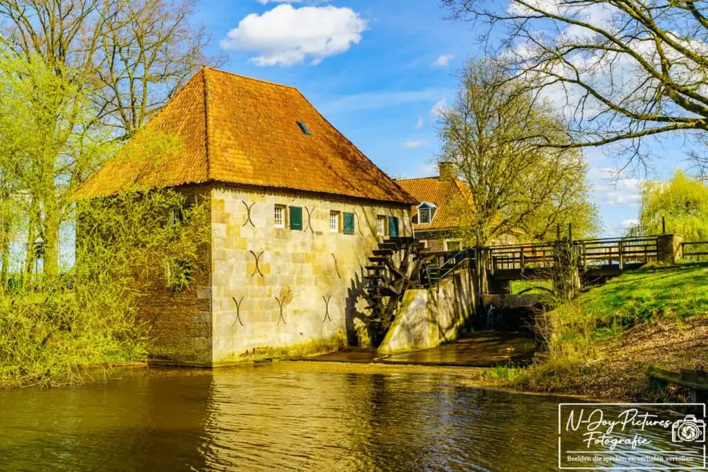 Fotograaf Berkelland 6 Karakteristieke Mallumse Molen in Eibergen, geliefde fotolocatie in de Achterhoek – bekijk deze sfeervolle landschapsfoto van N-Joy Pictures.