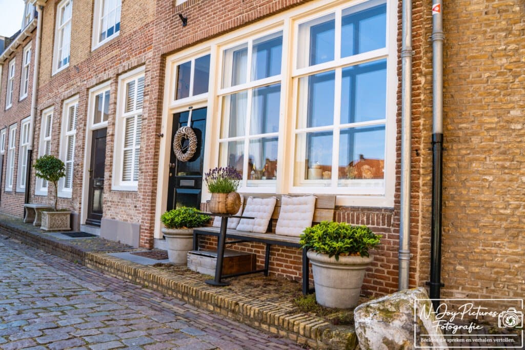 Sfeervolle Vestingstad Heusden met eeuwenoude panden, molens en historische straatjes. Ontdek deze unieke stadsfotografie en laat je inspireren.